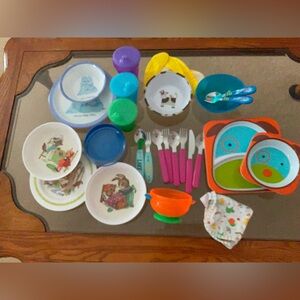 Colorful Children's Dinnerware Sets. Some Vintage from 1960